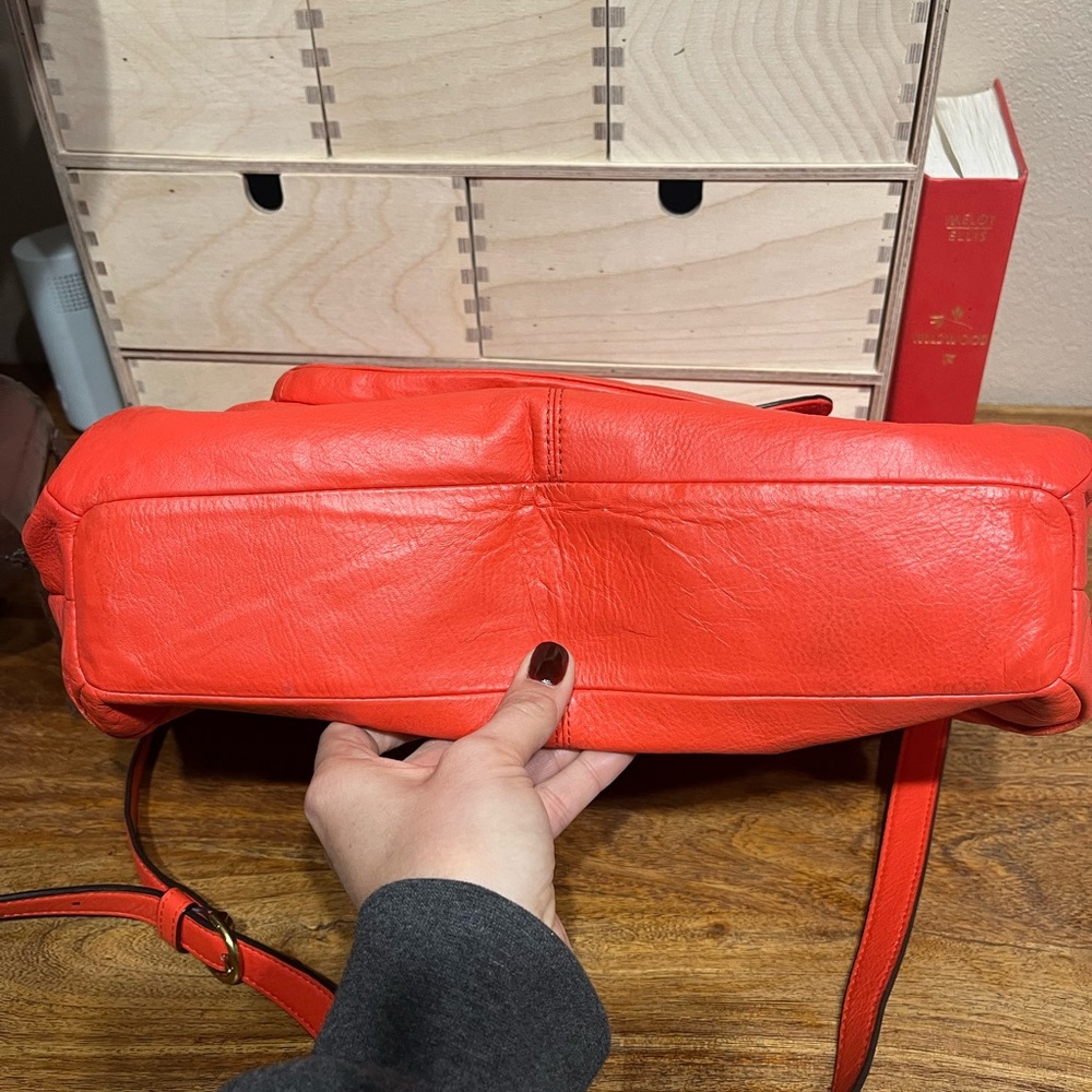 Vintage Coach Campbelle Belle Satchel in coral leather - Picture 4 of 6
